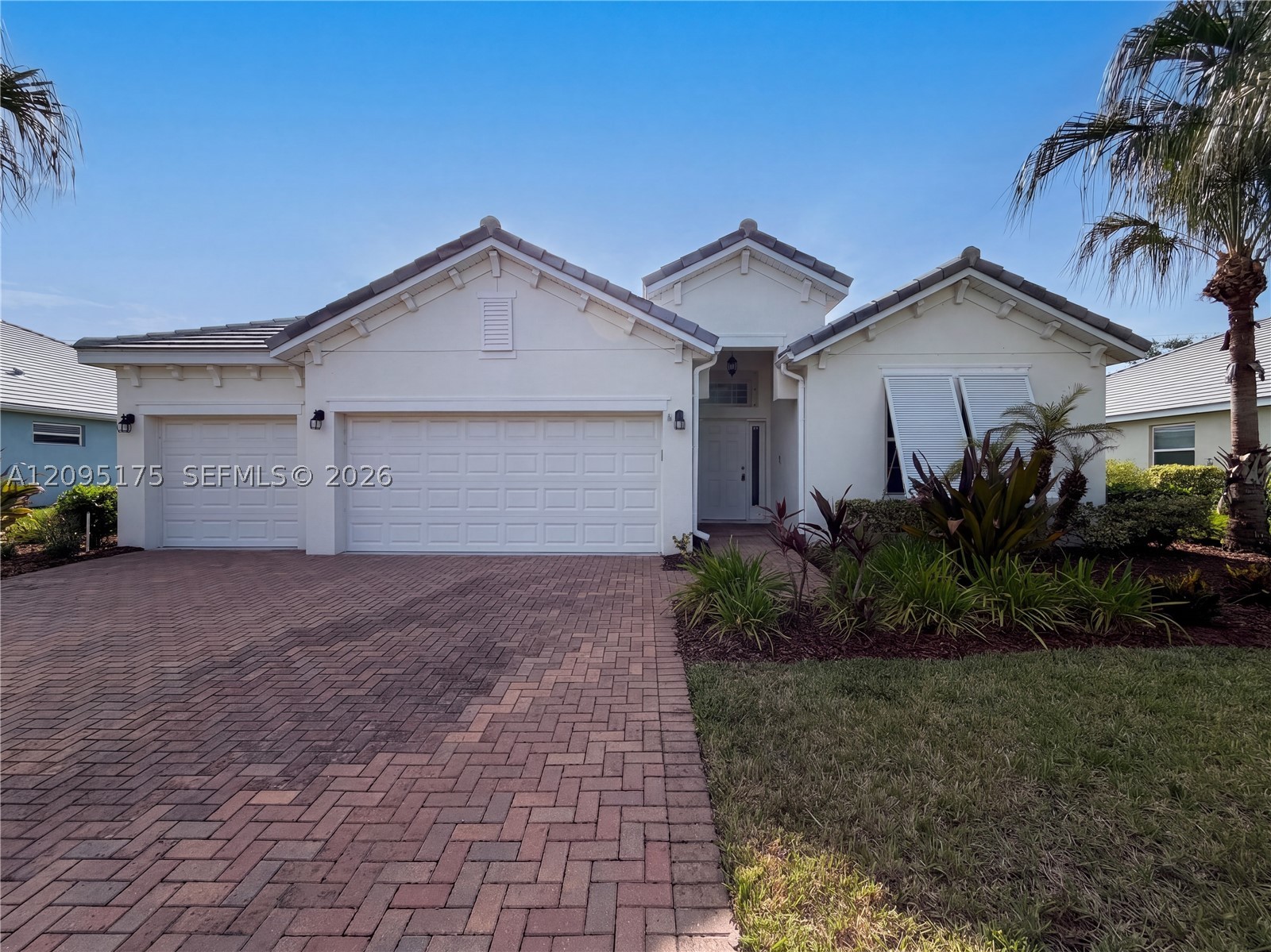 6435 Monserrat Dr