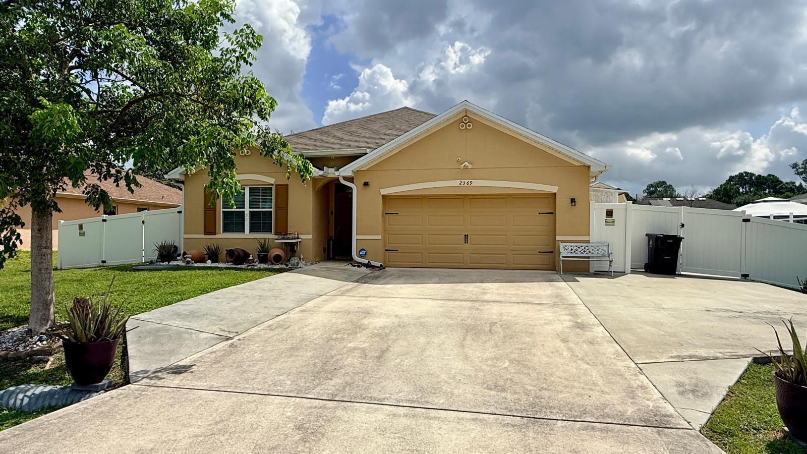 2369 SW Barber Lane