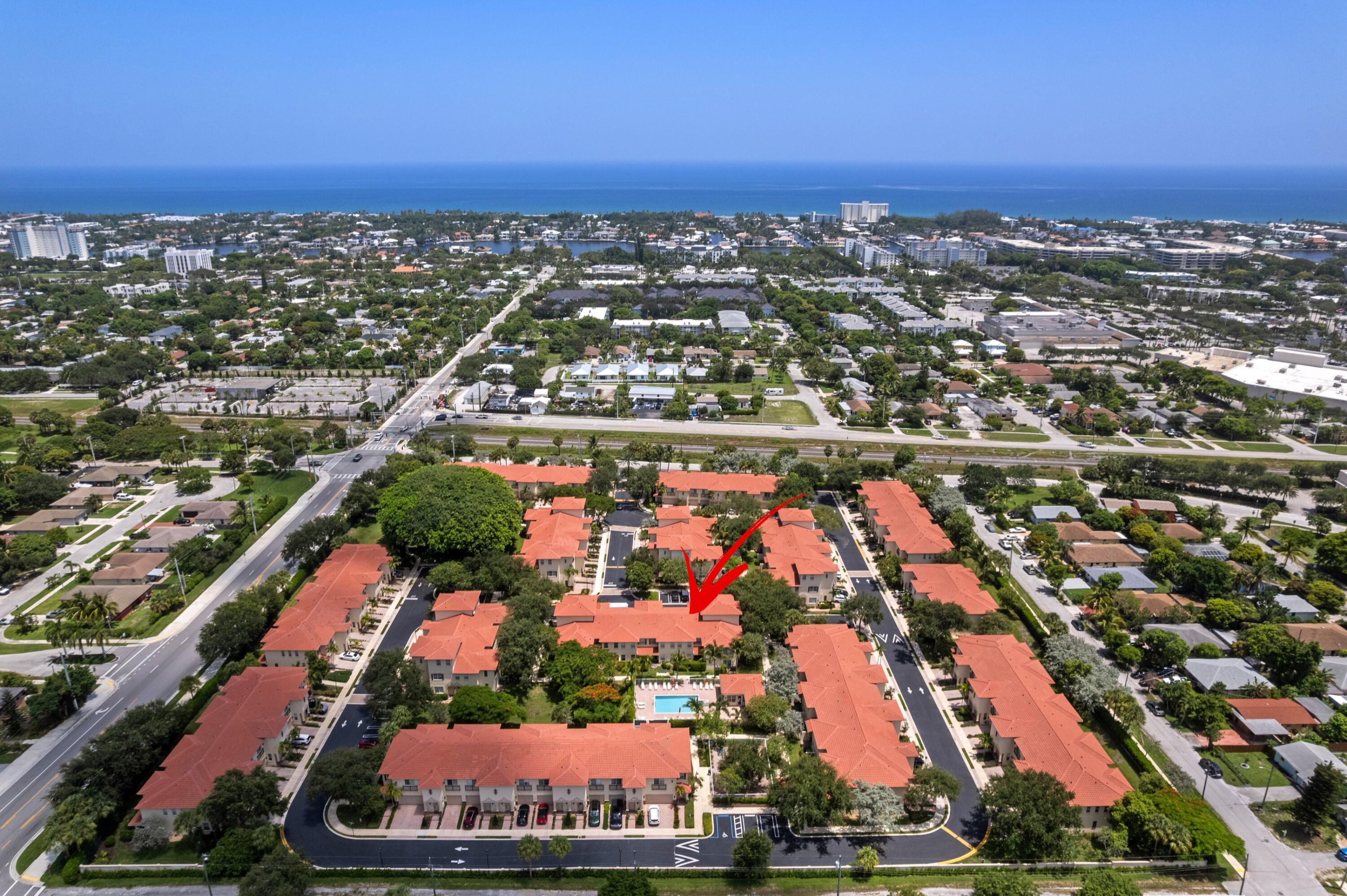 1020 E LONGPORT Circle 6B