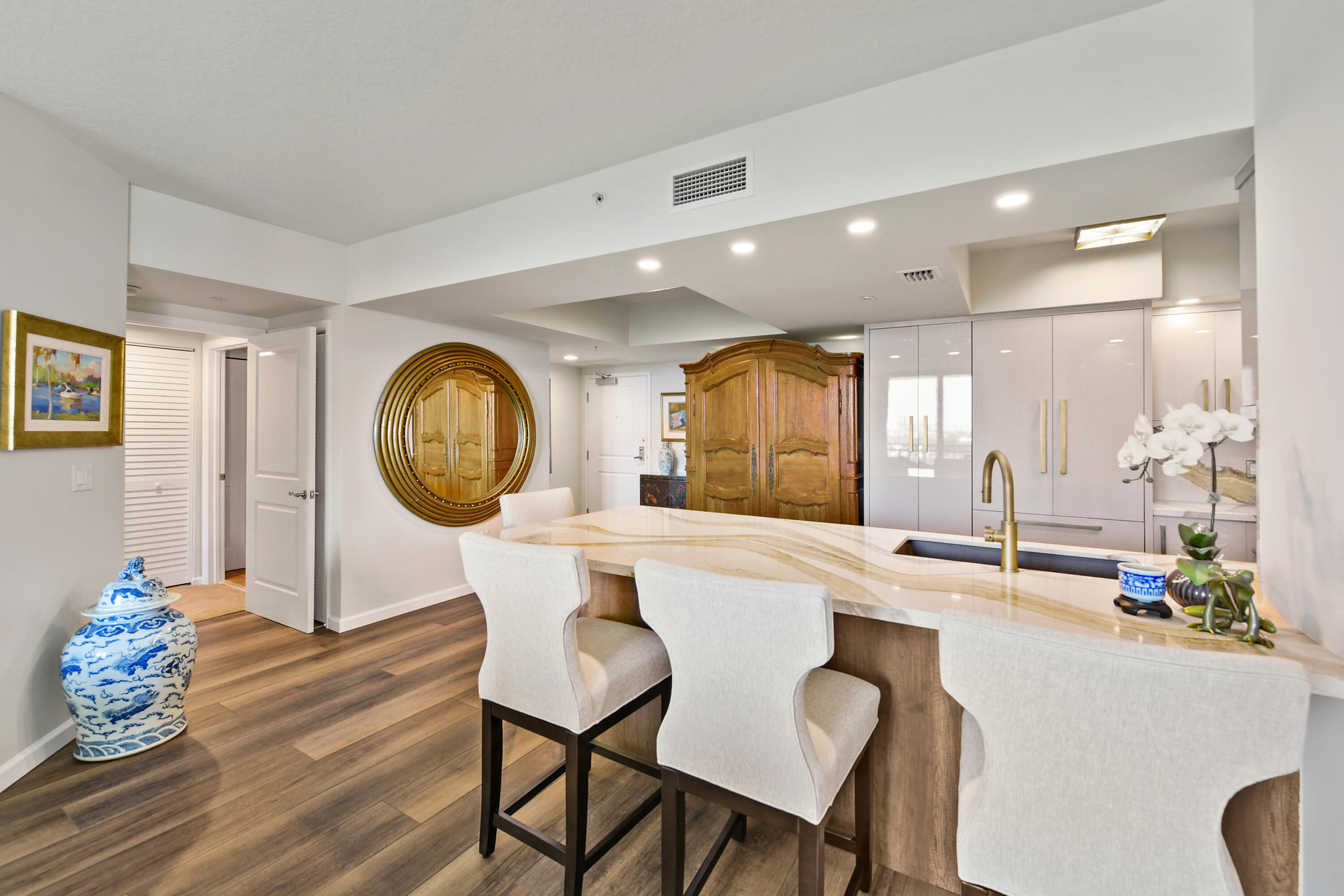 403 S SAPODILLA Avenue 501