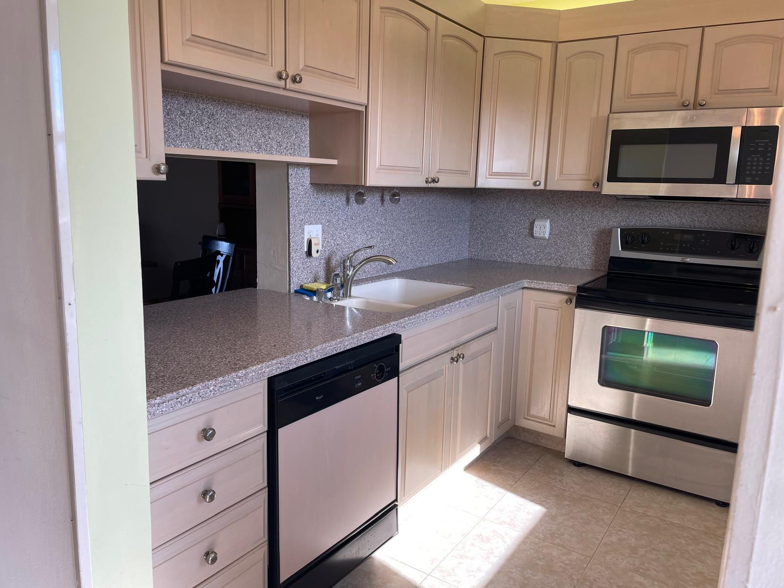 2520 NE 1st Court 411