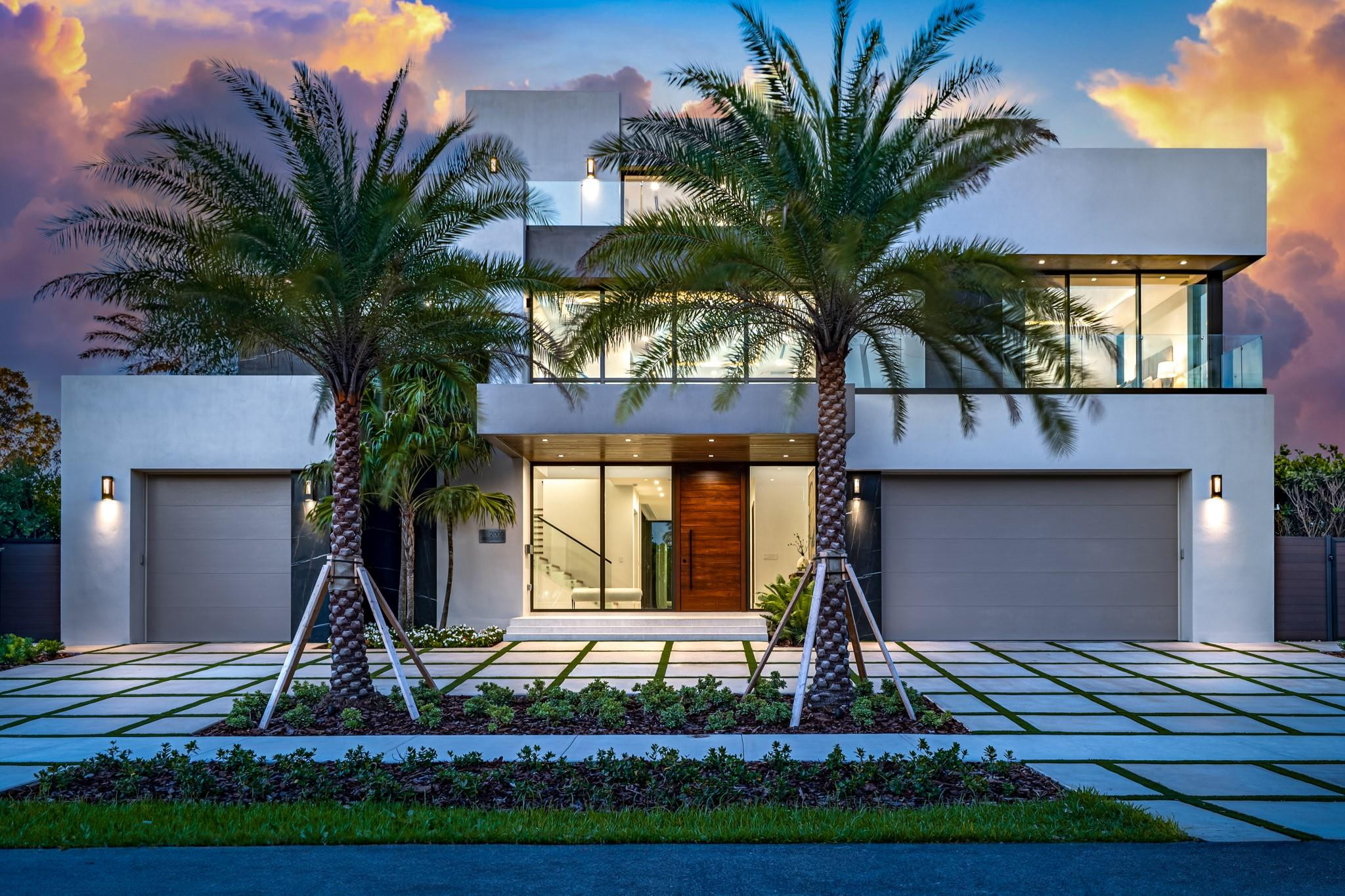 2000 Harbourview Drive