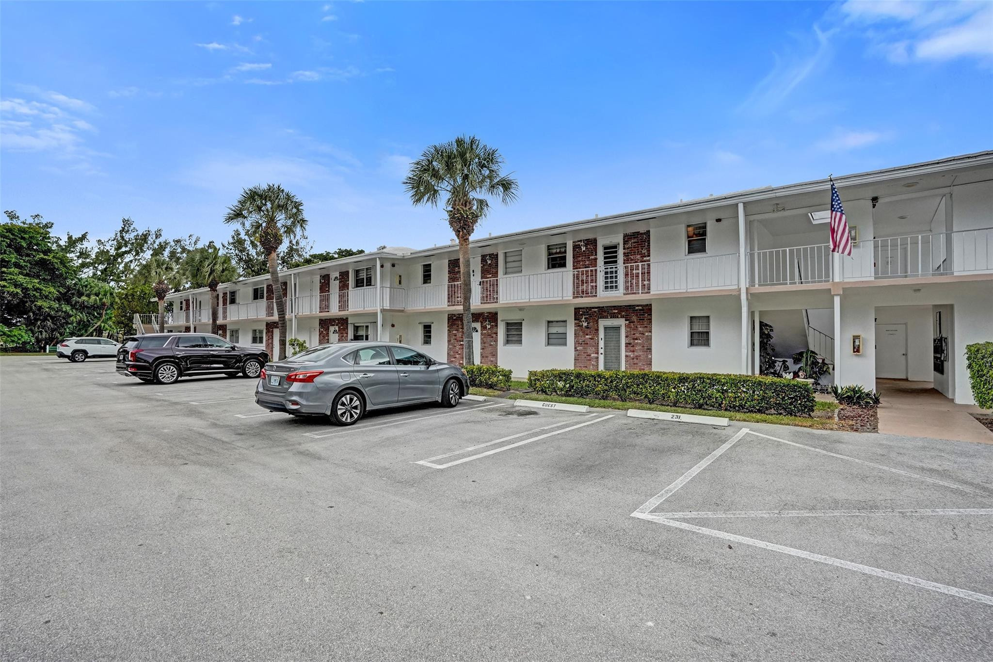 2475 W Golf Boulevard 244